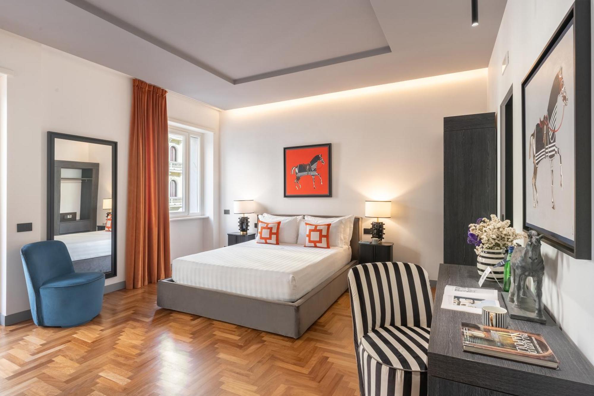 4 Hotel 4 Stelle sul Lungomare Caracciolo da Prenotare