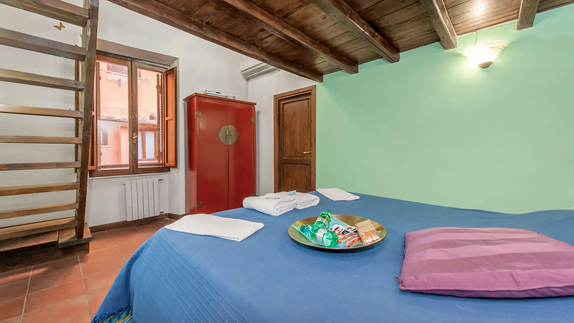 Soggiornare vicino al Colosseo: 4 Hotel per Famiglie a Confronto