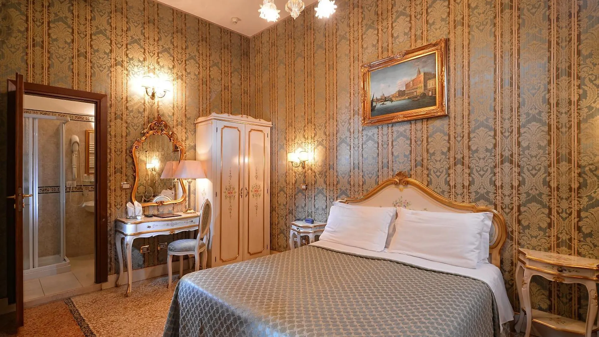 4 Hotel 3 Stelle nel Centro di Venezia da Prenotare